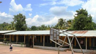 La escuela fue construida hace más de 50 años.