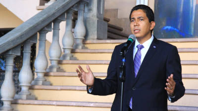 Reinaldo Sánchez, ministro de la Presidencia y vocero del Gobierno, adelantó que hay pláticas para adquirir energía más barata en Guatemala y México.