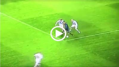 Un pase de Cristiano Ronaldo al hombre invisible que es viral en las redes sociales.