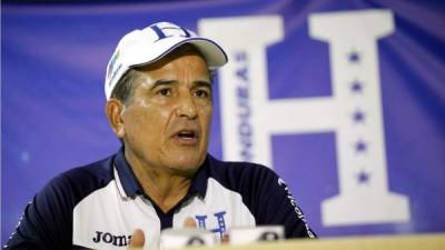 Jorge Luis Pinto compareció en rueda de prensa. Foto Neptalí Romero