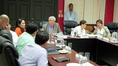 Las financieras se reunieron ayer con la representante del BID en San Pedro Sula. Foto: Wendell Escoto