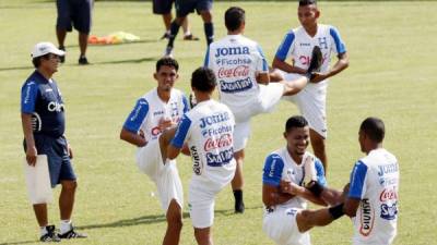 La Selección de Honduras trabajó por segundo día consecutivo en el estadio Morazán. Foto Delmer Martínez