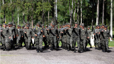 Los militares nuevamente estarán en los mercados, estaciones de buses, centros comerciales y calles de Tegucigalpa. Foto Archivo