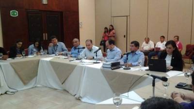 Empresarios y alcaldes del departamento de Cortés están reunidos en San Pedro Sula.
