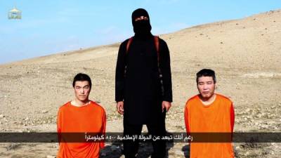 El primer ministro de Japón declaró que 'hara todo lo posible' para rescatar a los rehenes secuestrados por Isis.