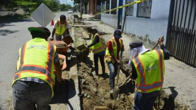 Las cuadrillas están trabajando en la limpieza de quineles y tragantes de la ciudad.