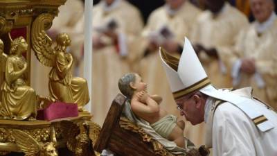 El papa Francisco pidió a los católicos permitir que Jesús entra a sus corazones en esta Navidad.