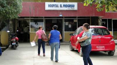 El joven de 21 años falleció en el hospital de El Progreso.