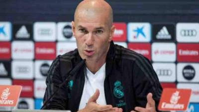 Zidane, entrenador del Real Madrid, busca su tercera Champions League consecutiva.