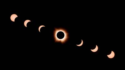 Una composición que muestra el proceso de un eclipse solar total.