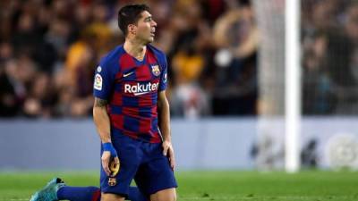 Luis Suárez fue intervenido de una lesión en el menisco externo de la rodilla derecha.