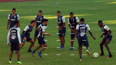 La selección de Honduras se enfrenta este martes a Ecuador en partido que significará el debut de Fabián Coito en la Bicolor.