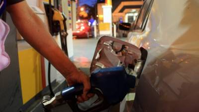 La gasolina superior acumula seis semanas con precios a la baja.