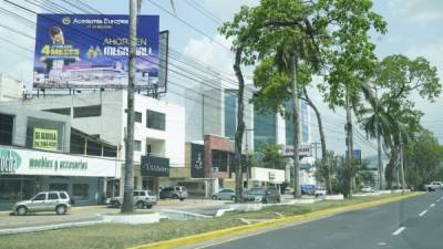 Las empresas de la Capital Industrial trabajan con el 20% de sus empleados.