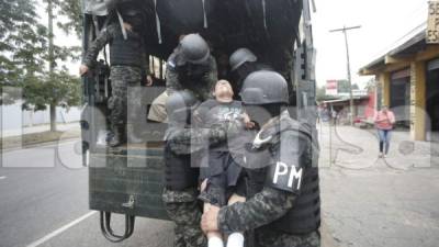 El supuesto pandillero fue bajado del convoy cuando iba por Villanueva, Cortés.