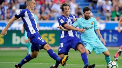 Messi y compañía enfrentan este domingo al Alavés.