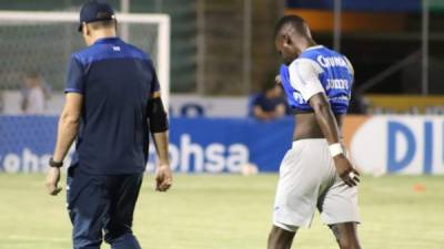 Rubilio Castillo salió triste del césped del estadio Nacional de Tegucigalpa.