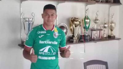 Noé Enamorado ya comenzó a lucir la camiseta del Marathón y se reporta listo para pelear por un cupo en la banda derecha.