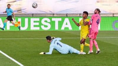 Antony Choco Lozano una vez más goleó al Real Madrid y esta vez le dio la victoria al Cádiz de 1-0 ante el campeón de España. Tras este resultado, la prensa española y el resto del mundo ha destacado el triunfo del club y la participación del catracho.