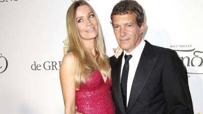 Antonio Banderas y su novia Nicole Kimpel.