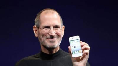 El recordado Steve Jobs durante el lanzamiento del iPhone.