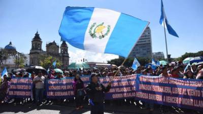 Miles de personas en Guatemala salieron a protestar contra Jimmy Morales.