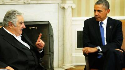 El presidente uruguayo le exigió a Obama que libere a tres presos políticos en EUA.