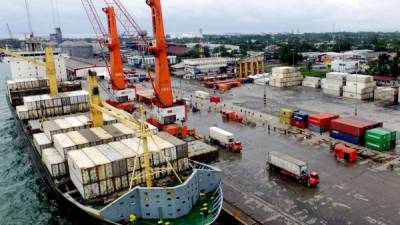 El consumo de productos alimenticios producidos en otros países se incrementó. La mayor parte de esos productos ingresa por la terminal marítima de Puerto Cortés.