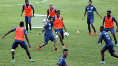 Los jugadores de la Selección de Honduras en el entrenamiento de este viernes en el estadio Olímpico. Foto Delmer Martínez