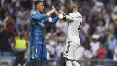 El portero tico Keylor Navas dejó al Real Madrid y se convirtió en nuevo jugador del PSG de Francia. Tras hacerse oficial la salida,muchos de sus excompañeros en el equipo merengue se han despedido con emotivas palabras.