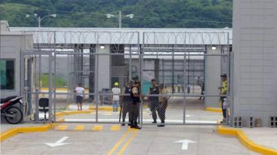 Cada privado de libertad podrá recibir la visita de un familiar por el término de una hora, según el INP.