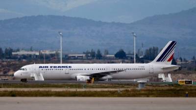 El avión aterrizó en una 'zona especial' del aeropuerto John F. Kennedy, donde la situación fue controlada, indicaron autoridades.