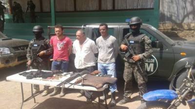Los detenidos tras los allanamientos ejecutados por el Ejército en el sector de La Quebrada, Olancho.