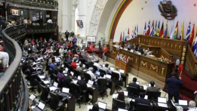 El Parlamento de Venezuela, de mayoría opositora, felicitó un grupo de cancilleres de América que firmaron en Lima una declaración de respaldo a esta Cámara.