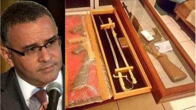 Varias de las armas halladas en la residencia de Funes son de colección. El ex-Presidente afirma que se las regalaron.