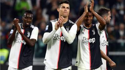 Cristiano Ronaldo, el jugador mejor pagado de la Juventus, con 31 millones de euros, lidera la rebaja salarial en su club.