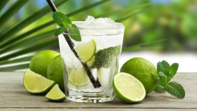 El mojito es una bebida refrescante.