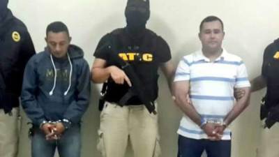 Los agentes son Fredy Andony Manchemé León e Isaías Sánchez Ramirez.