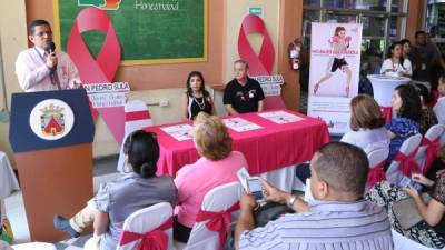 Las autoridades de la Municipalidad durante el lanzamiento de la campaña. Foto: Franklyn Muñoz