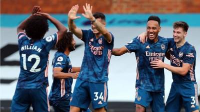 El Arsenal inauguró la Premier League con una fácil victoria sobre el Fulham. Foto AFP