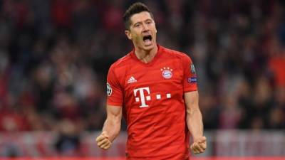 Robert Lewandowski marcó uno de los goles del Bayern Múnich ante Estrella Roja.