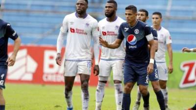Gobierno y Liga Nacional buscan volver al fútbol en Honduras.