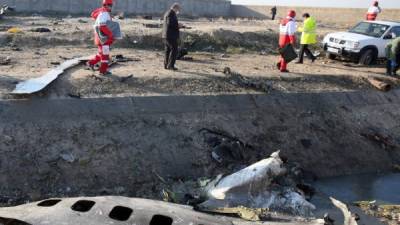 El Boeing 737 de la compañía ucraniana UIA se estrelló esta madrugada en Teherán.