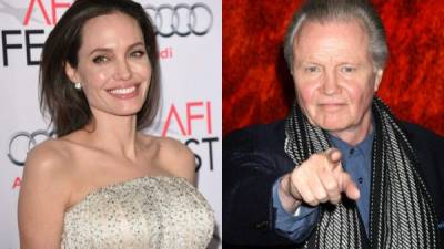 La actriz Angelina Jolie y su padre, el también actor Jon Voight.