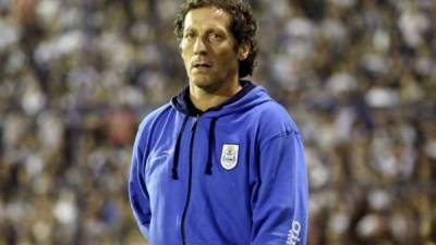 Pedro Troglio cuenta con 53 años de edad y su último club antes de llegar a Honduras fue Gimnasia y Esgrima La Plata de Argentina.