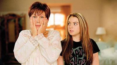 Jamie Lee Curtis y Lindsay Lohan en “Un viernes de locos”.
