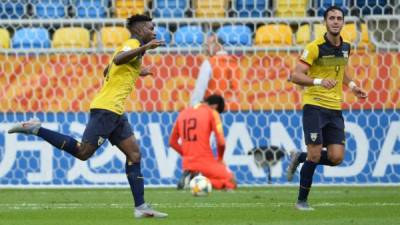 La selección de Ecuador logró el pase a semifinales al eliminar a EUA. FOTO AFP.