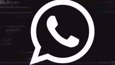 Parece que WhatsApp ha escuchado las peticiones de los usuarios e incorporará el modo oscuro en su plataforma próximamente.