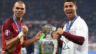 Pepe y CR7 fueron piezas claves en la conquista de los lusos. FOTO EFE.