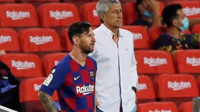 La continuidad de Quique Setién como entrenador del Barcelona sigue sin estar asegurada y en las últimas horas se han revelado los estrategas candidatos para reemplazarlo. Se menciona que Messi pidió un DT para la próxima campaña.